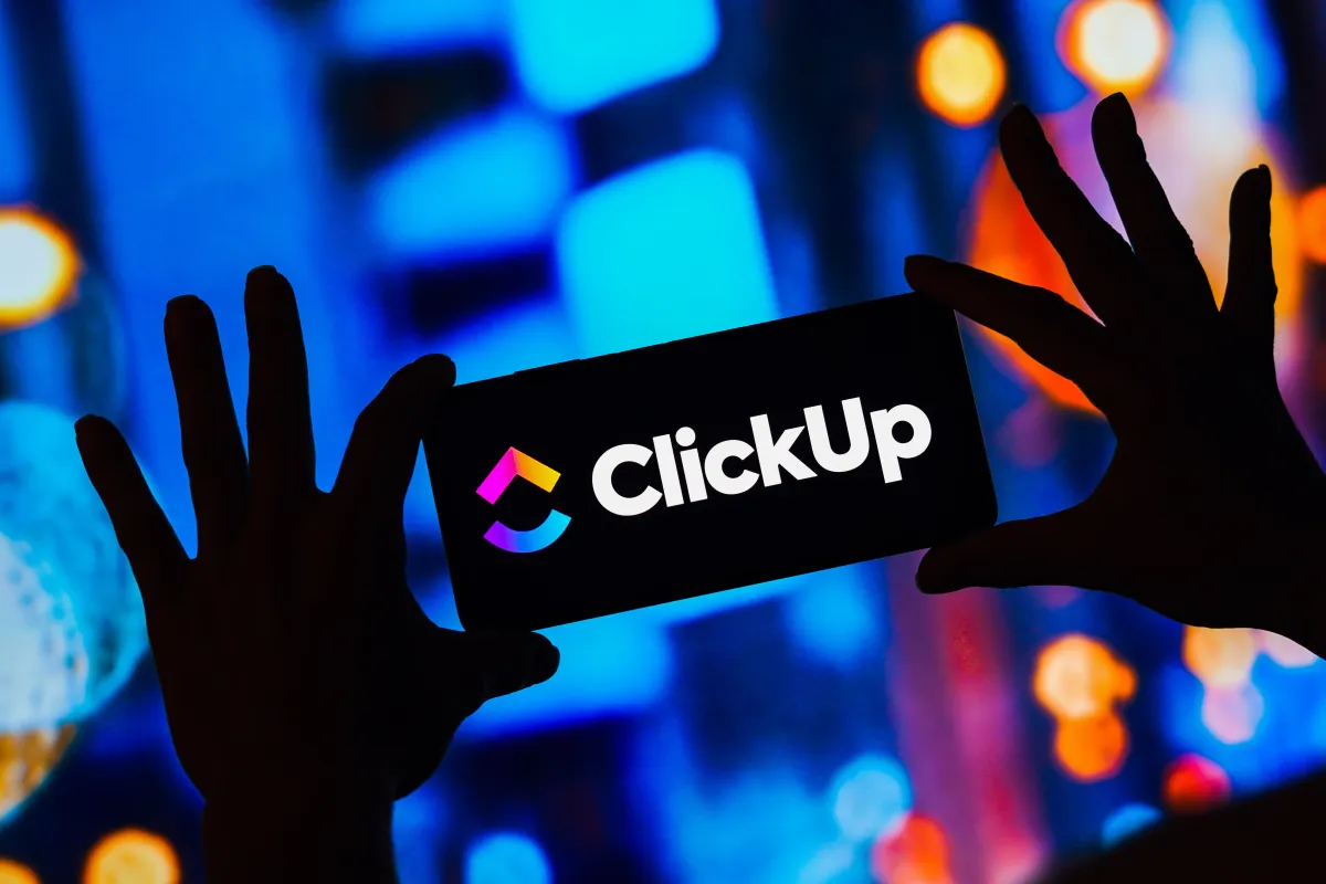 Apa Arti PHK Massal ClickUp Bagi Masa Depan Dunia Kerja | Startup